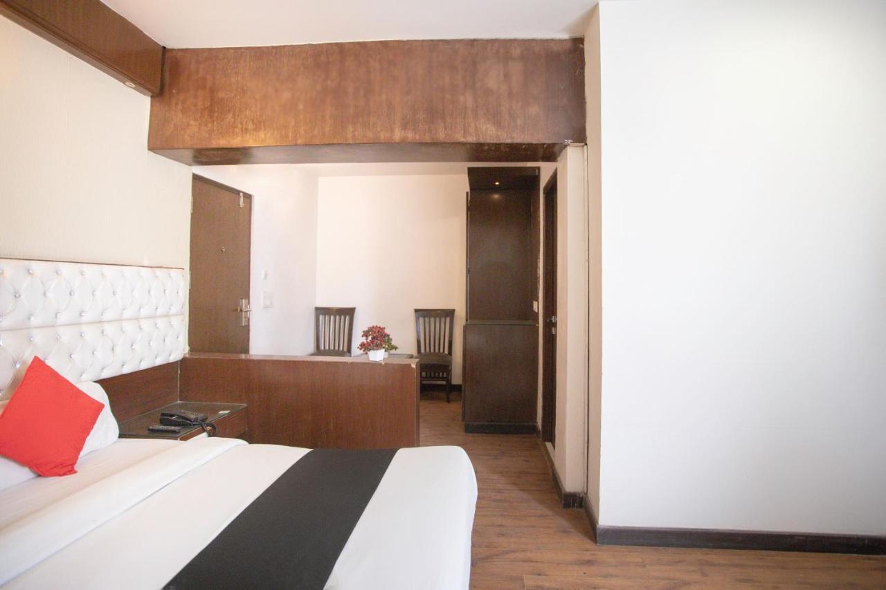 Hotel O Parktel Indirapuram Luaran gambar