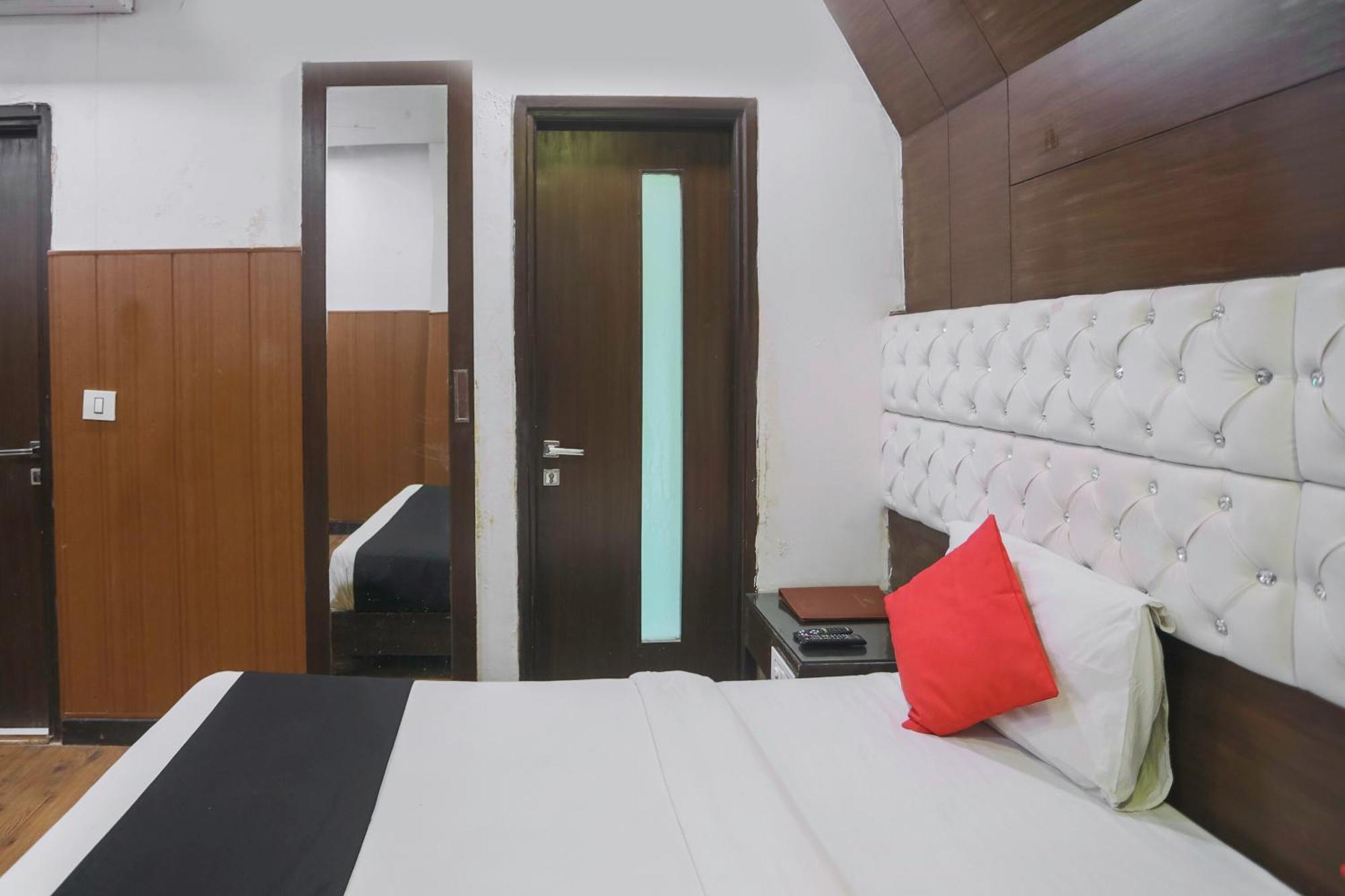 Hotel O Parktel Indirapuram Luaran gambar